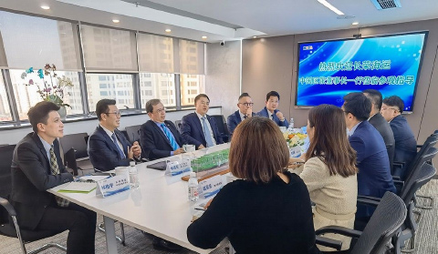 热烈欢迎长荣海运中国区张董事长一行莅临我司参观指导